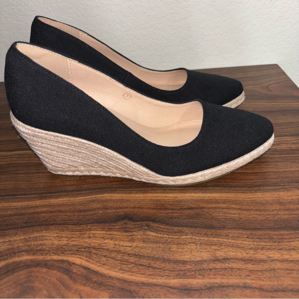 Ruanyu Women's size 7 Black Espadrille Wedge Heel Canvas Shoes